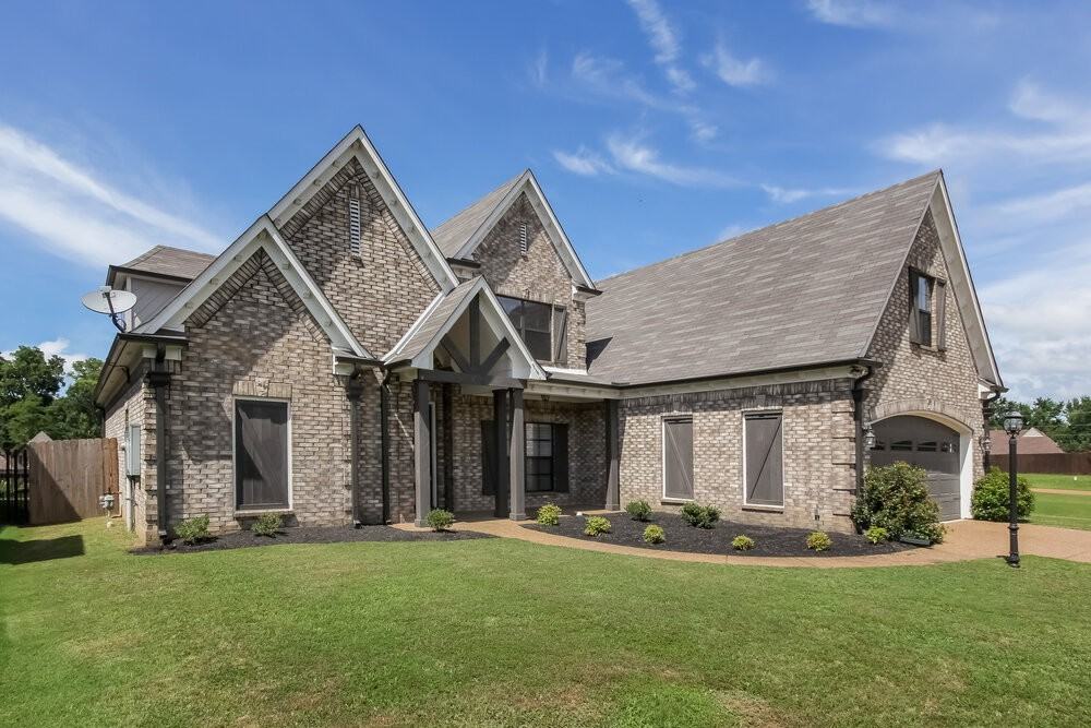 55 Misty Meadows Cv - Photo 2 of 25