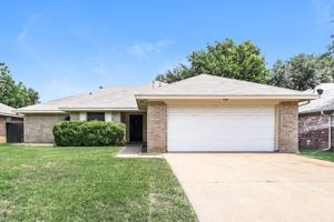 featured image of 900 Vicksburg Ln