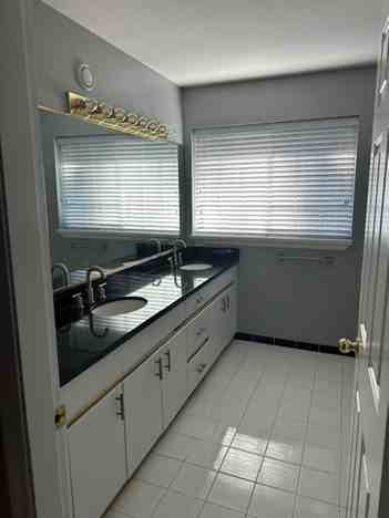 412 Balfour Drive - Photo 4 of 12