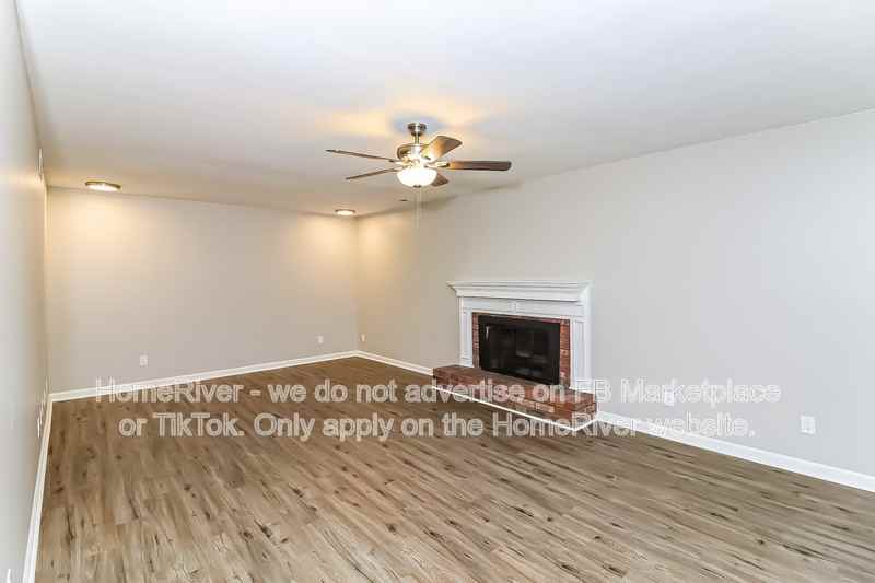 608 Silver Trace Ct - Photo 2 of 17