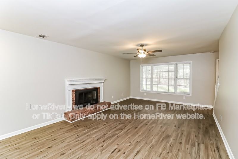 608 Silver Trace Ct - Photo 3 of 17