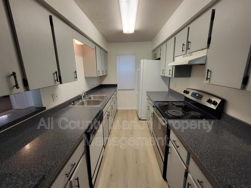 3549 Sw 157th Loop - Photo 4 of 11
