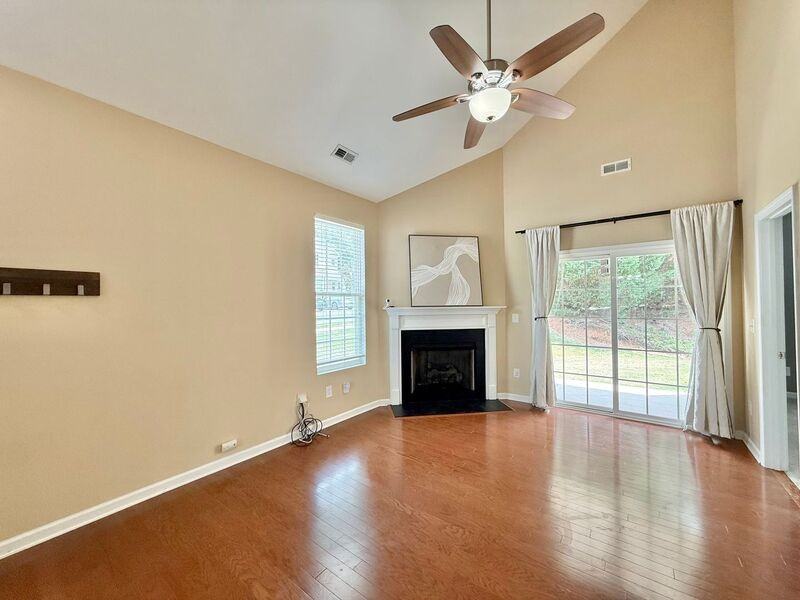 1812 Grace Point Rd - Photo 5 of 25