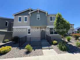 914 Garden Ct - Photo 1 of 1