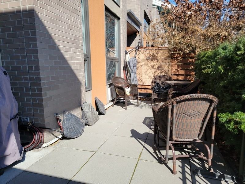 1550 Dickson Ave #6 - Photo 3 of 14
