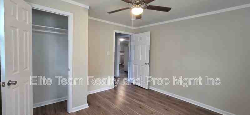 732 Taylor St - Photo 7 of 11