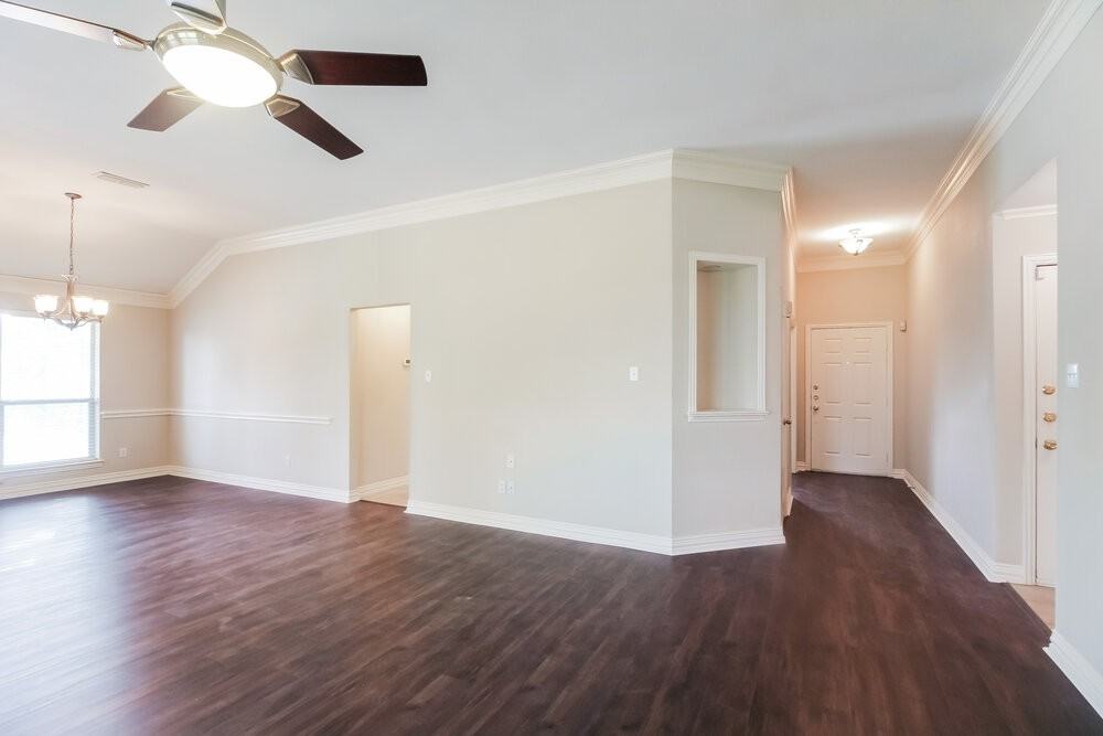 1 Charleston Ct - Photo 5 of 16