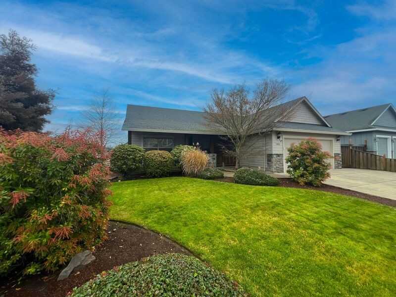 1434 Leaf Ln - Photo 6 of 32