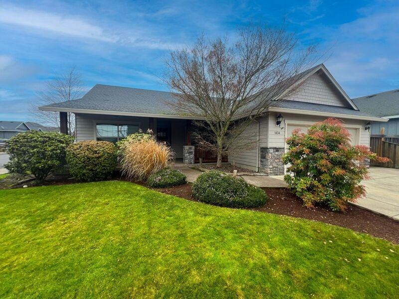 1434 Leaf Ln - Photo 7 of 32