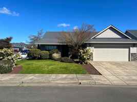 featured image of 1434 Leaf Ln