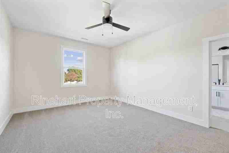 380 Ginsberg Rd - Photo 5 of 16