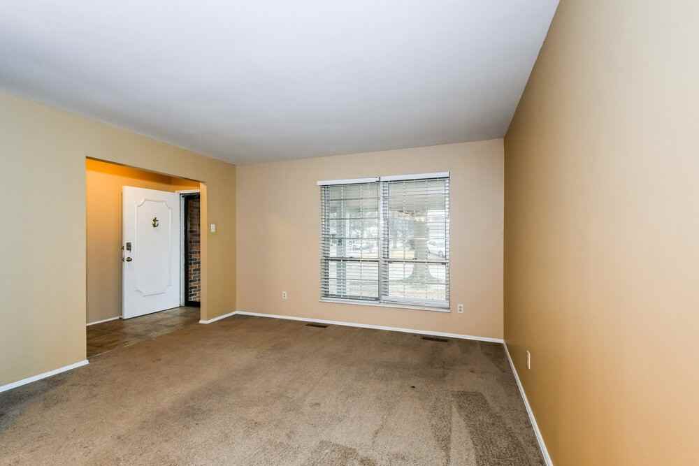 14800 Mondoubleau Ln - Photo 4 of 16