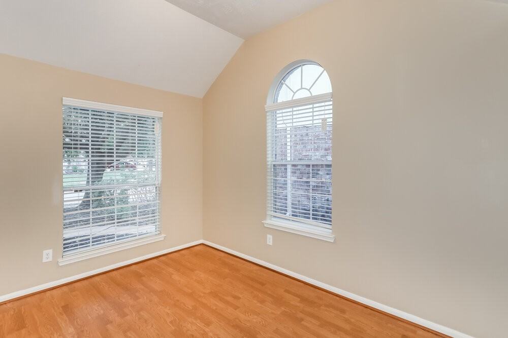6807 Arrowchase Ct - Photo 3 of 16