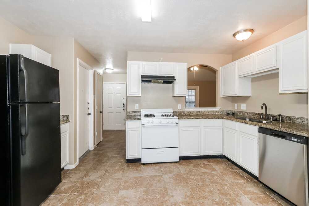 6807 Arrowchase Ct - Photo 5 of 16