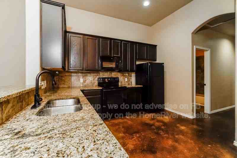 2613 Pahmeyer Rd - Photo 3 of 18