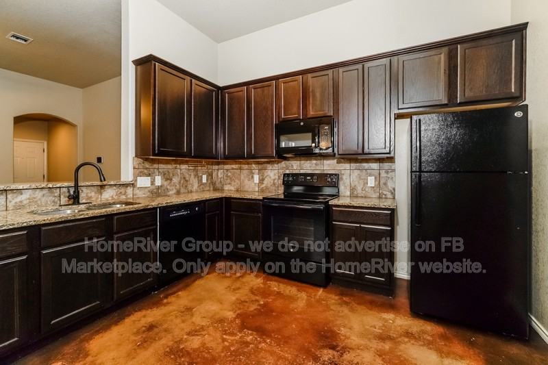 2613 Pahmeyer Rd - Photo 7 of 18