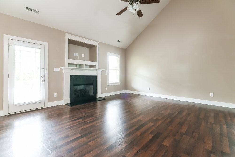 3016 Watsonia Dr - Photo 5 of 23