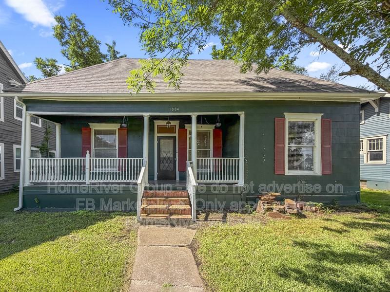 1004 W Gandy St - Photo 4 of 19