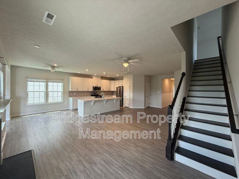 2194 Schmidt Dr - Photo 3 of 26