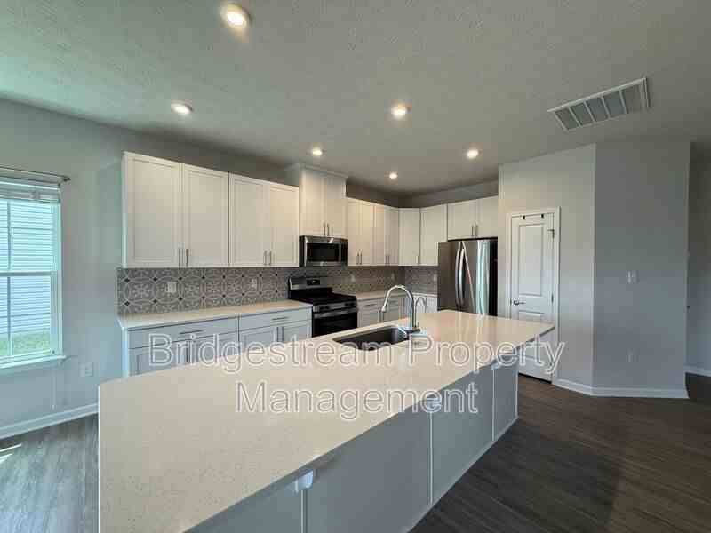 2194 Schmidt Dr - Photo 4 of 26