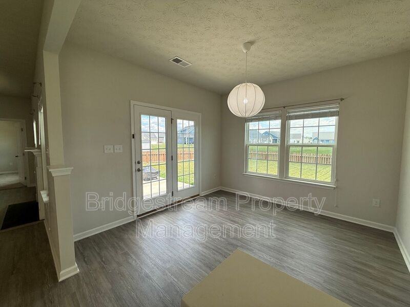 2194 Schmidt Dr - Photo 5 of 26