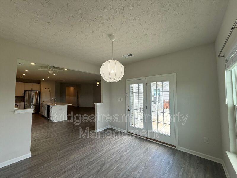 2194 Schmidt Dr - Photo 6 of 26