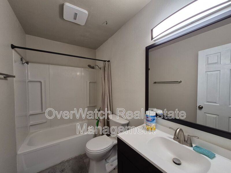 3162 Tarwater Ave #1 - Photo 5 of 7