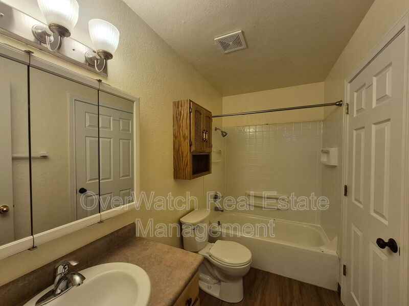 3162 Tarwater Ave #4 - Photo 5 of 9
