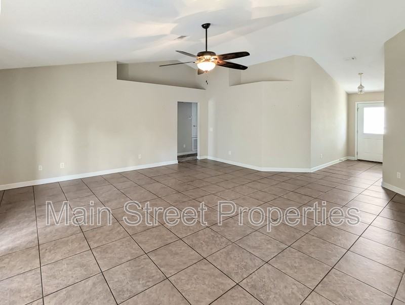 734 Marlinspike Dr - Photo 2 of 31