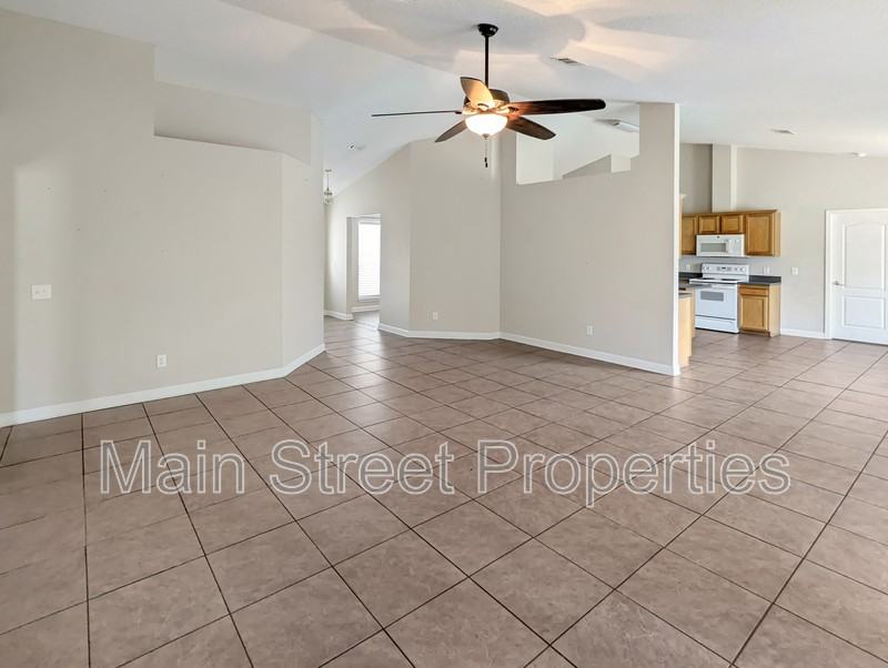734 Marlinspike Dr - Photo 3 of 31