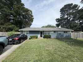 featured image of 617 De Laura Cir
