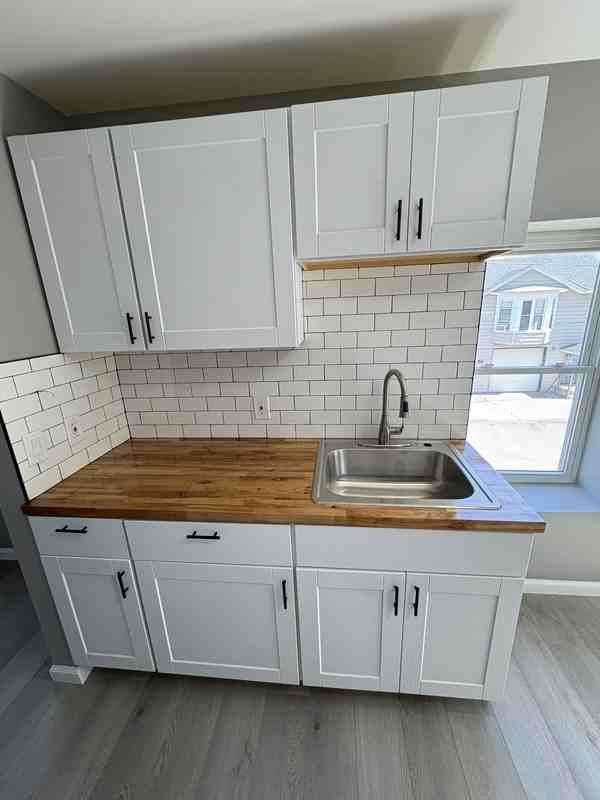 662 2nd Ave - Photo 3 of 11