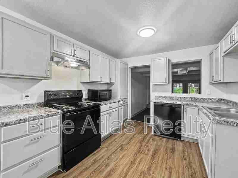 1714 Nw Dallas St - Photo 6 of 20