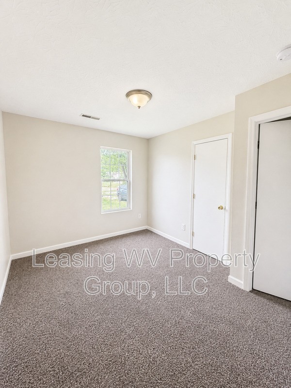 304 1st St - Photo 6 of 11