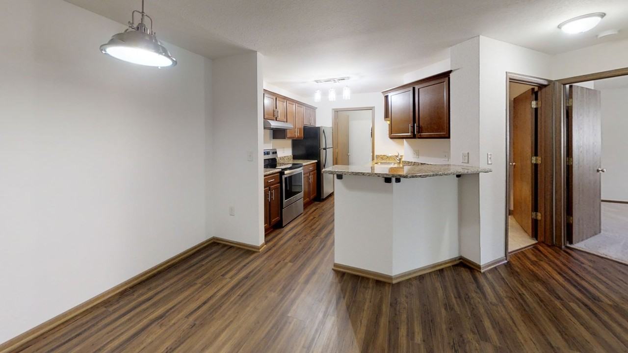 N86W14304 Fond Du Lac Ave - Photo 4 of 13