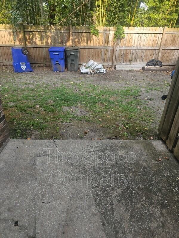 262 Fleming Rd #B - Photo 5 of 8