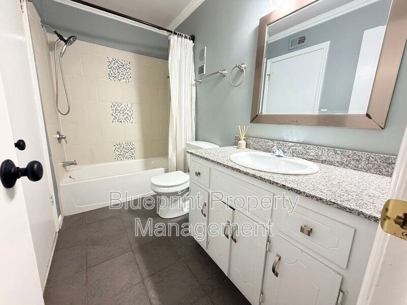 1901 16th Ave S #B - Photo 7 of 14
