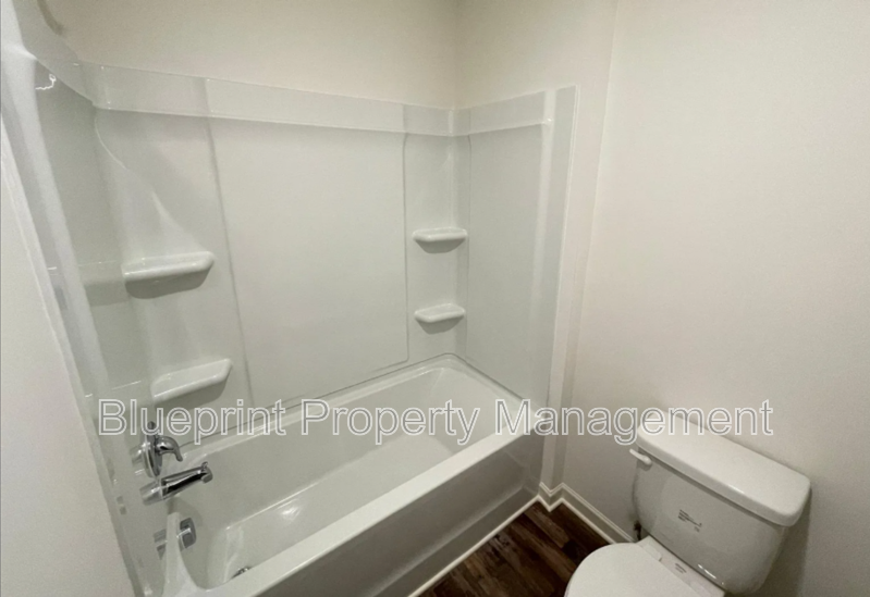 229 Chelsea Park Cir - Photo 6 of 18