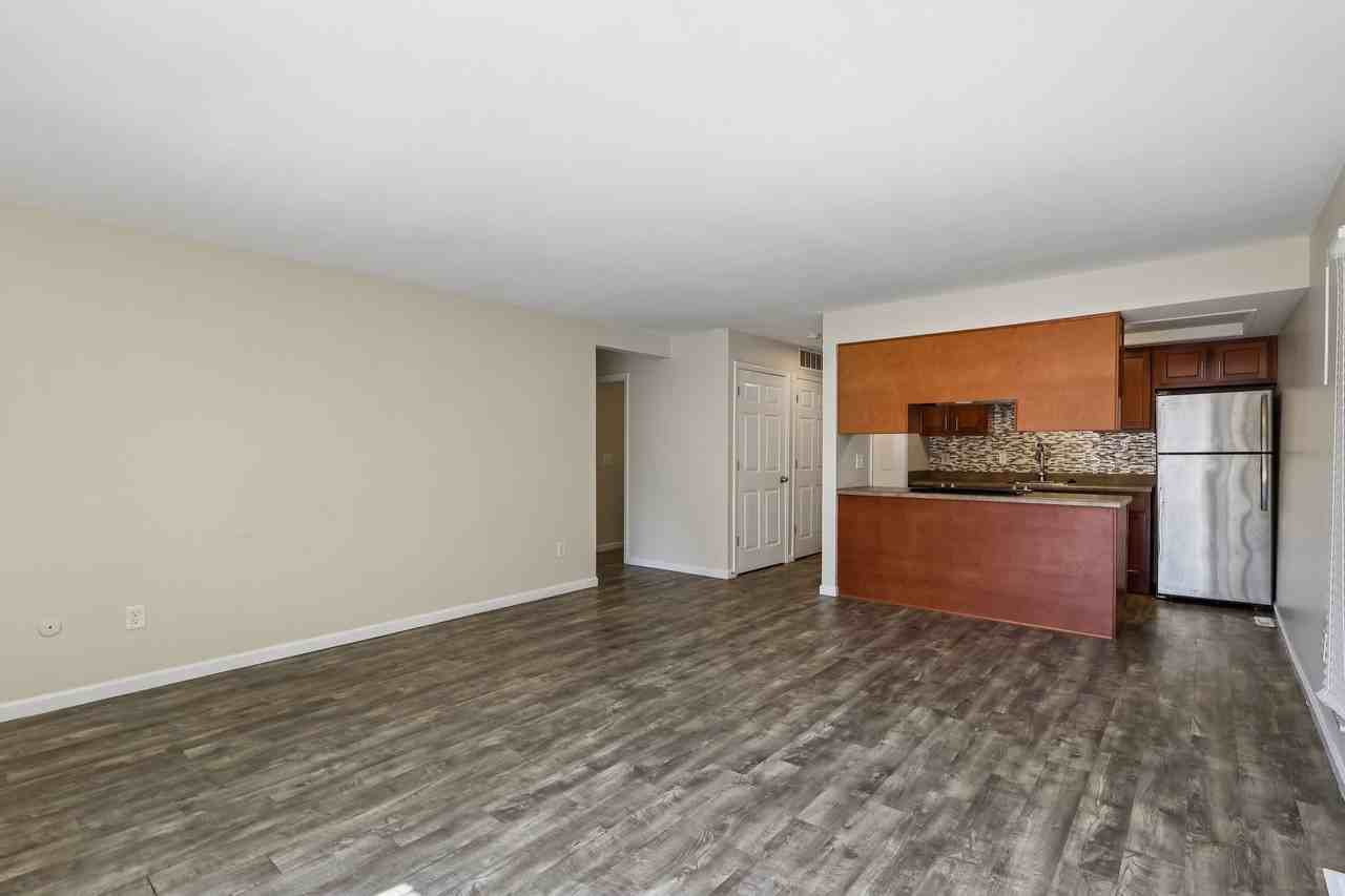 ESTATES ON MAIN - Photo 7 of 50