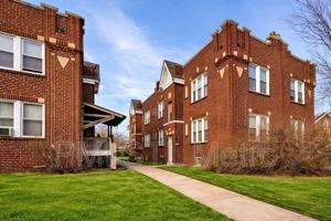 featured image of 3885 Meramec St #203