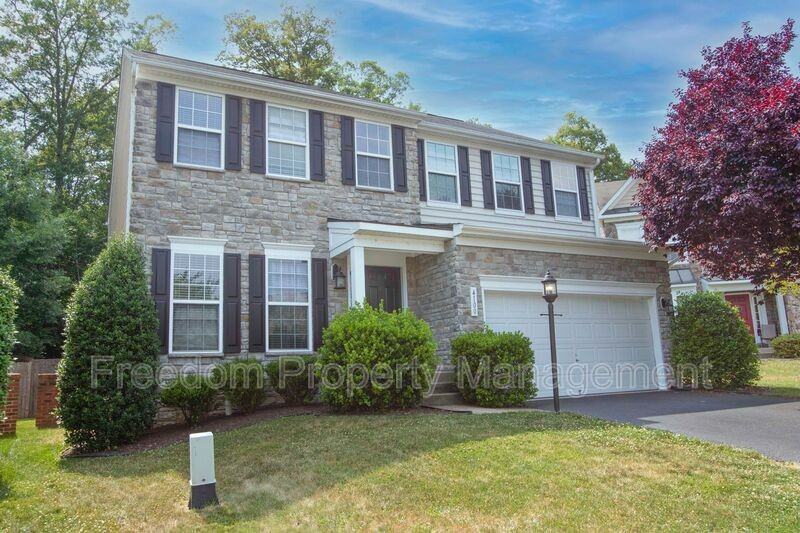 4100 Presidential Hill Loop - Photo 2 of 48