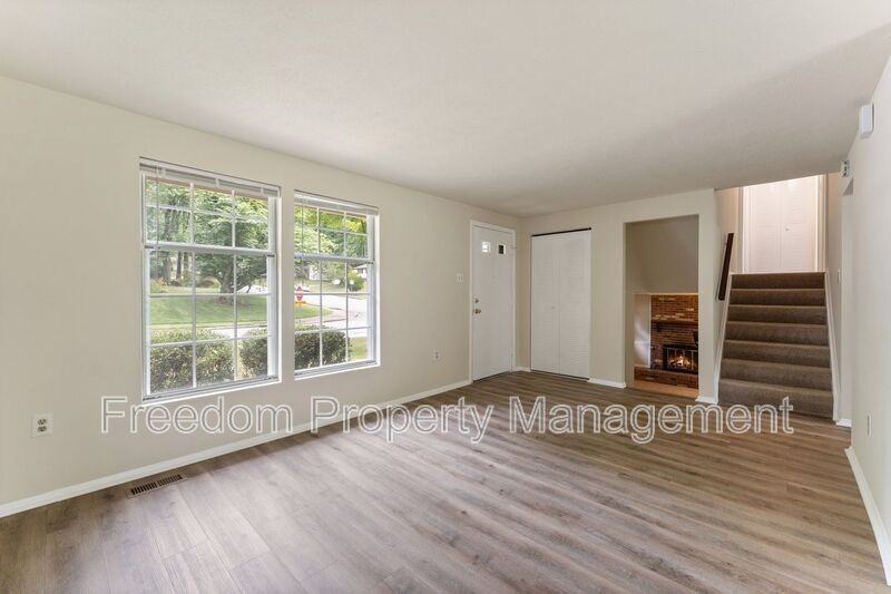 2516 Tabor Ct - Photo 6 of 40