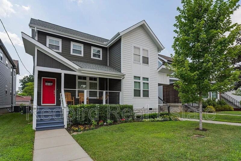 1717 14th Ave S #B - Photo 3 of 37