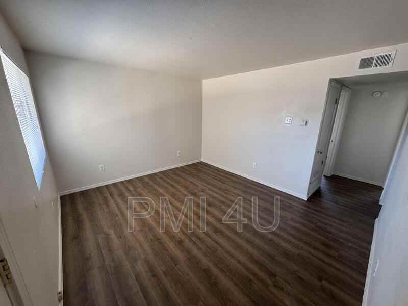 227 Tennessee St Ne #A - Photo 4 of 14