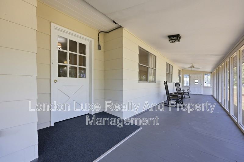 9246 Bearden Rd - Photo 6 of 44