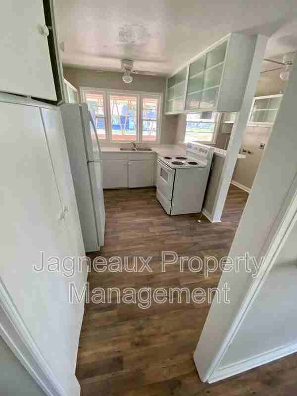 3566 Monroe St - Photo 6 of 13