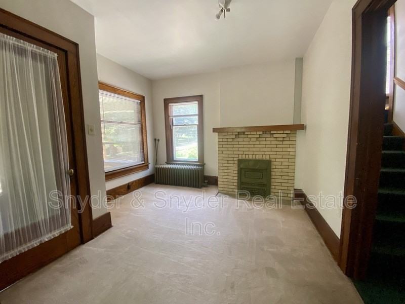 179 Oakdale Ave #1 - Photo 2 of 32