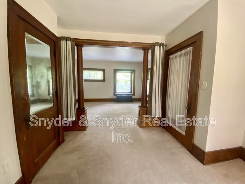 179 Oakdale Ave #1 - Photo 4 of 32