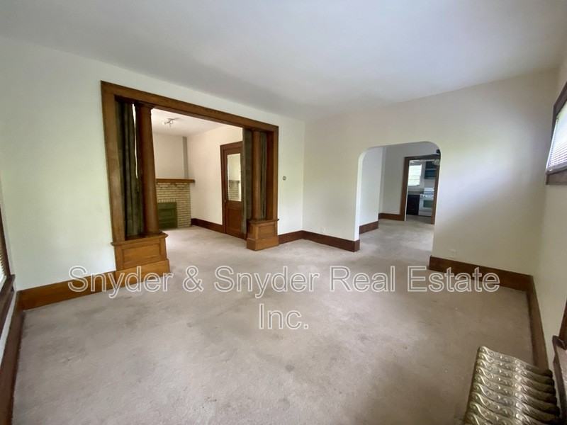 179 Oakdale Ave #1 - Photo 7 of 32