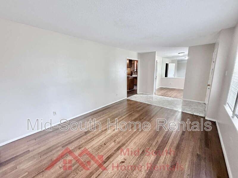 3856 Warrington Cv - Photo 5 of 30